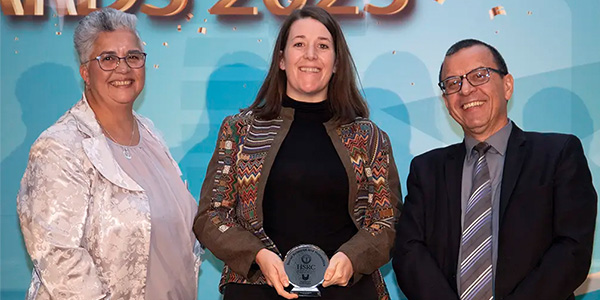 Dr Oliver Seale (far right) is the Director: Higher Education Leadership and Management (HELM) programme at USAf. He stood in for, and spoke on behalf of the USAf CEO at the Awards ceremony.